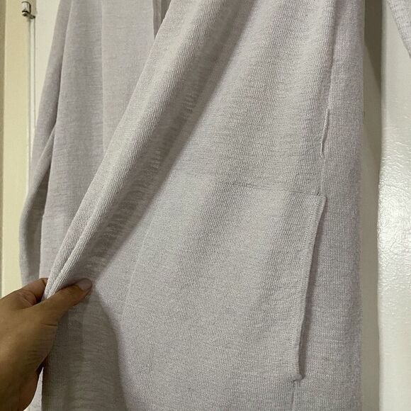 Aritzia babaton gray long sleeve knit light weight duster cardigan size small - Picture 4 of 6
